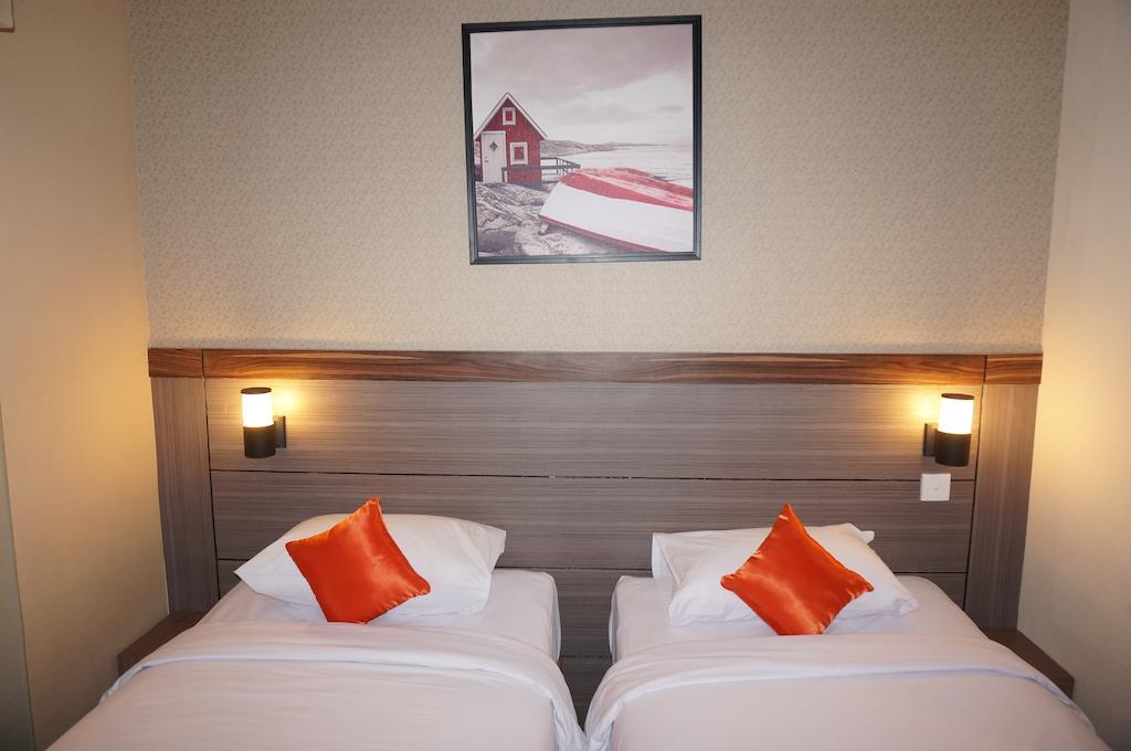Ekon Hotel Yogyakarta Quarto foto