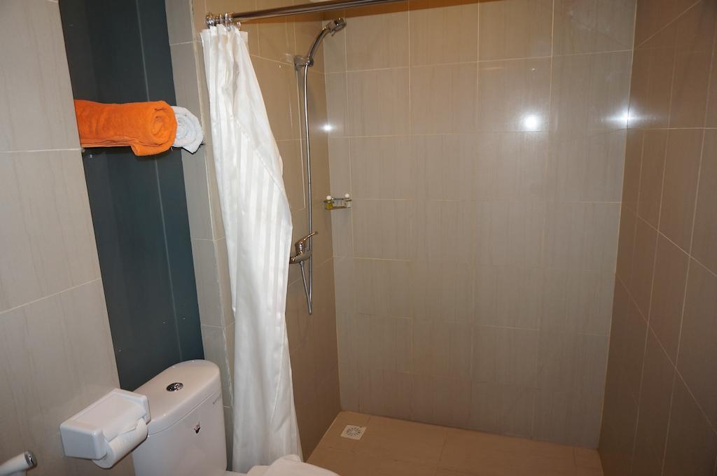 Ekon Hotel Yogyakarta Quarto foto
