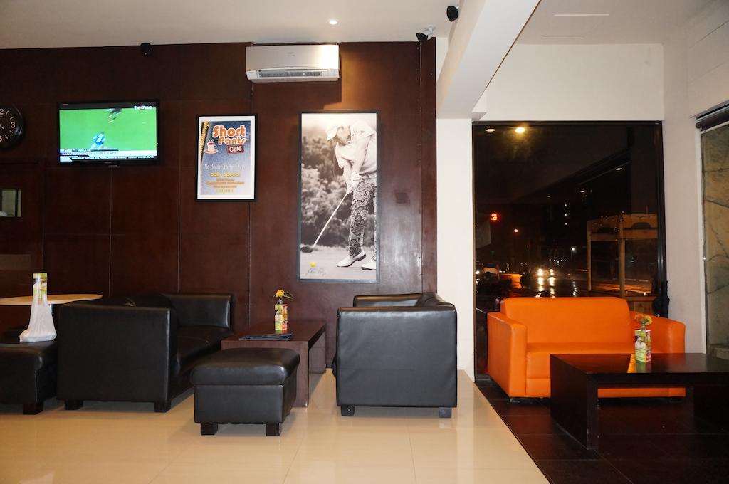 Ekon Hotel Yogyakarta Exterior foto